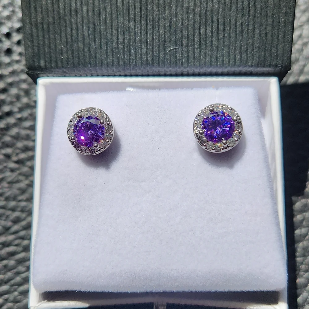 Great for February babies! Halto amethyst and white topaz studs - Picture 3 of 4